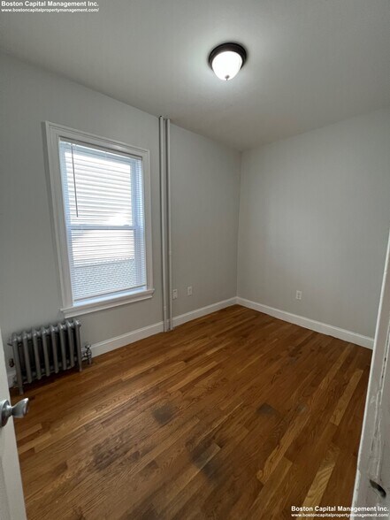 Building Photo - 179 Belmont St