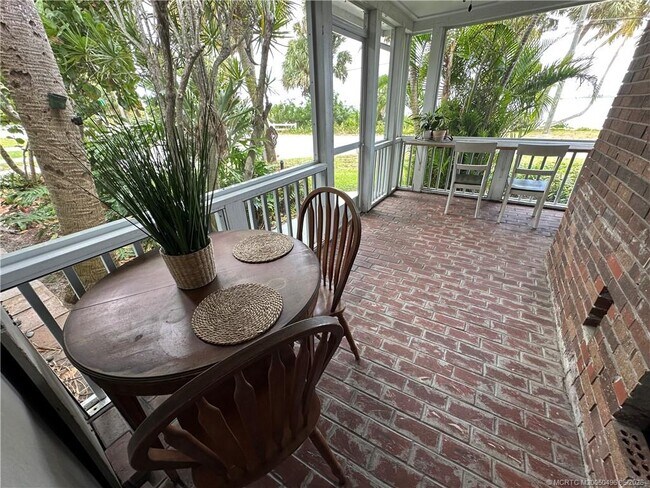 Building Photo - 4490 NE Indian River Dr