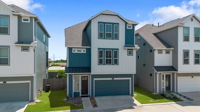 Building Photo - 11909 Eastgrove Park Way