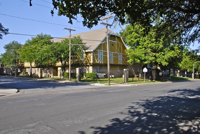 Stone Manor Apartments - Stone Manor