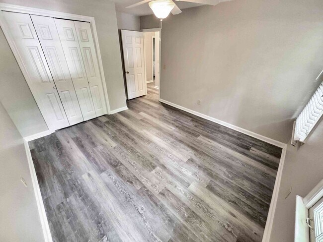 Building Photo - Renovated 4BR Home in Walton HS East Cobb