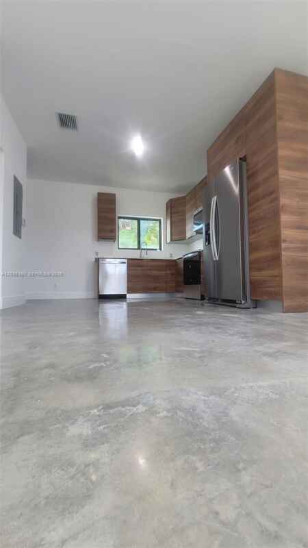 Building Photo - 2146 NW 69th Terrace