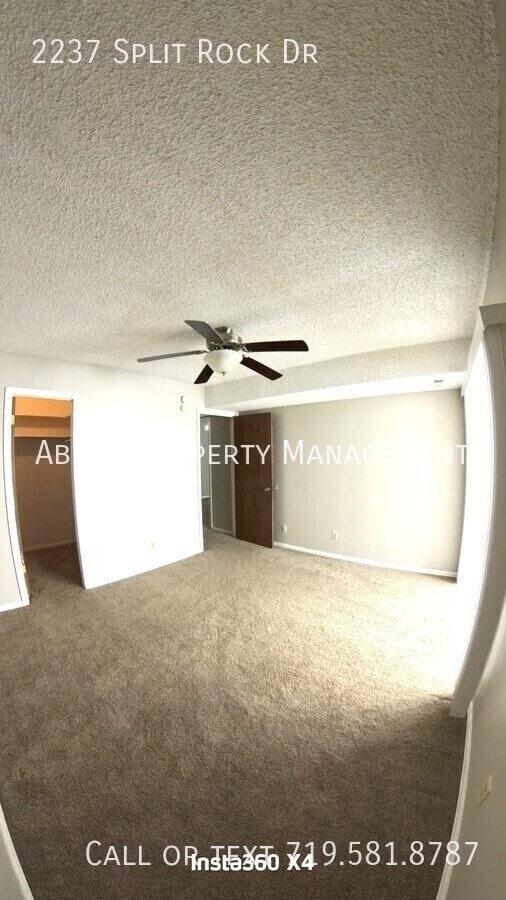 Building Photo - 2237 Split Rock Dr