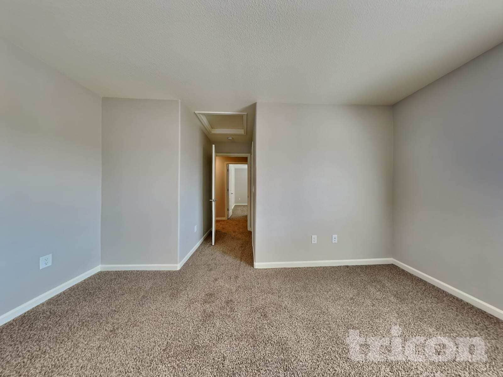 Building Photo - 8956 Wolf River Dr