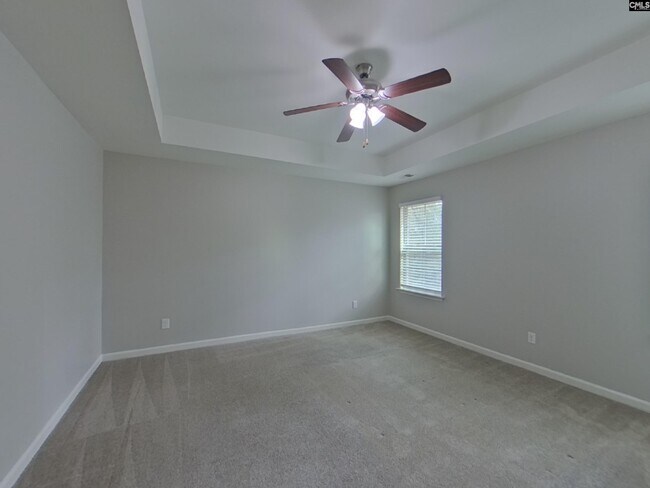 Building Photo - 326 Fairford Rd