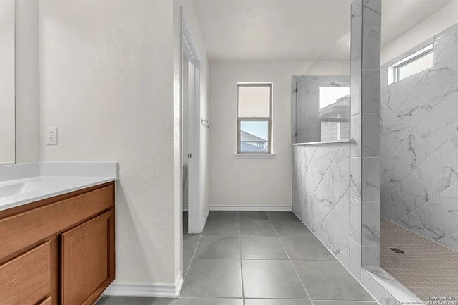 Building Photo - 412 Deer Crest Dr