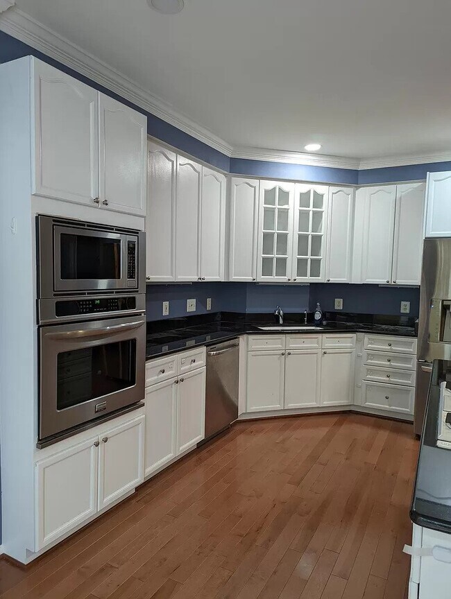 Building Photo - 5708 Governors Pond Cir