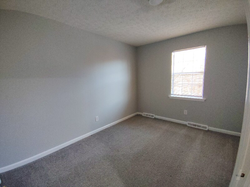 Building Photo - 27 Duiguid Dr