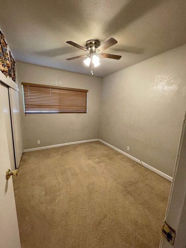 Building Photo - Beautiful Country-Style Home in Dos Palos,...