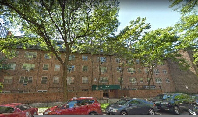 Building Photo - 3620 N Pine Grove Ave