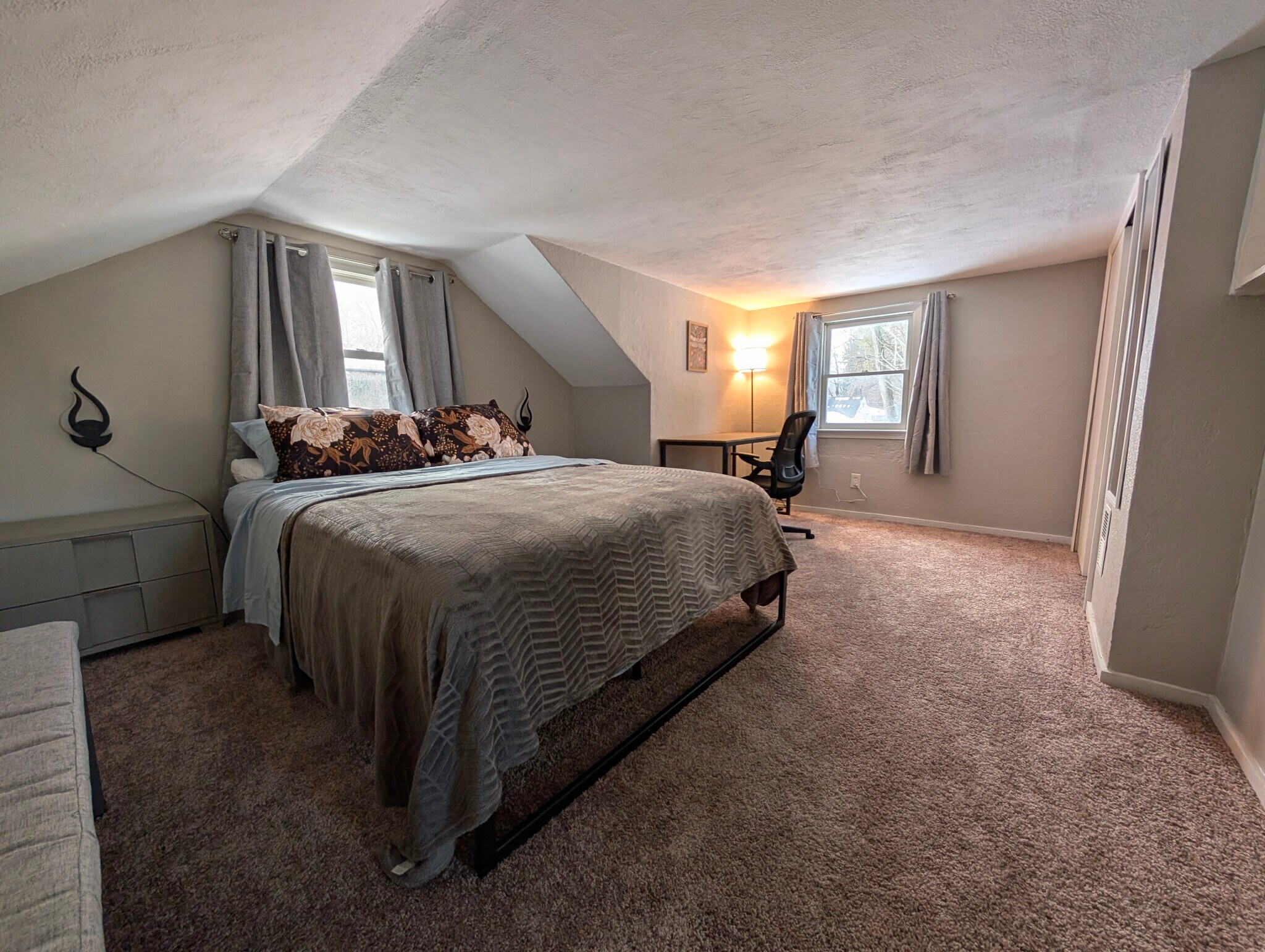 Building Photo - 114 Maple Manor Dr