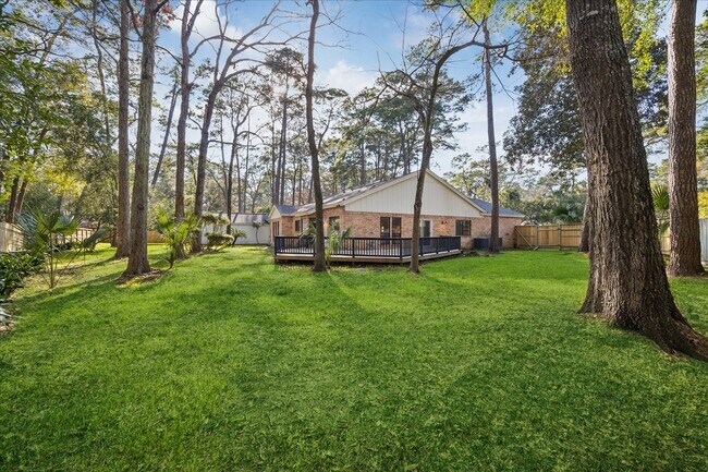 Building Photo - 2306 Mill Lake Dr