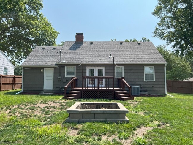 Building Photo - 7110 Woodson St
