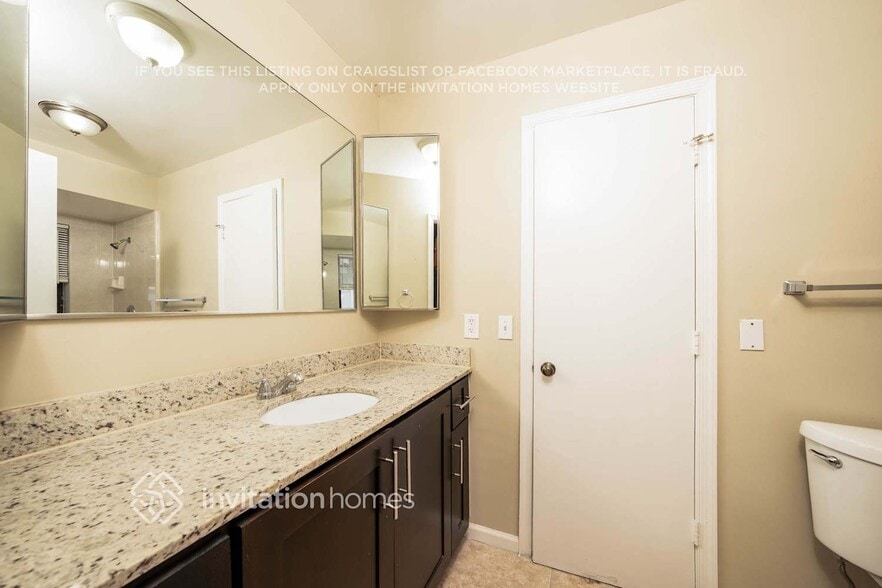 Building Photo - 22888 Greenview Terrace