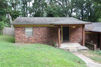 Building Photo - 1530 Pullen Rd