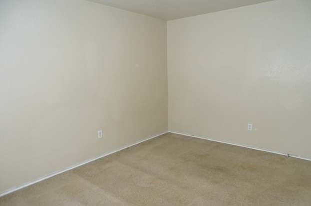 Building Photo - 6006 Ironmill Creek