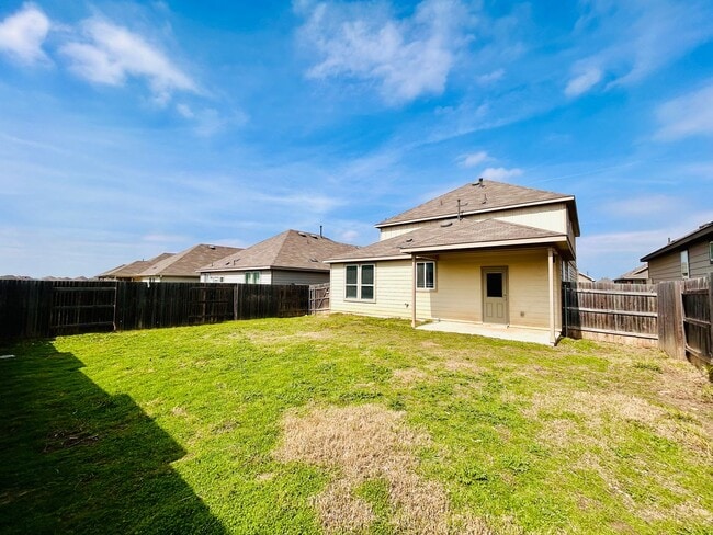 Building Photo - 147 Big Leaf Dr