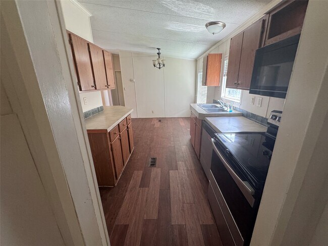 Building Photo - 16415 Tamra Ct
