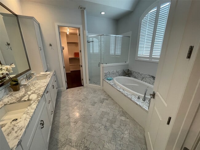 Building Photo - 15622 Broad St