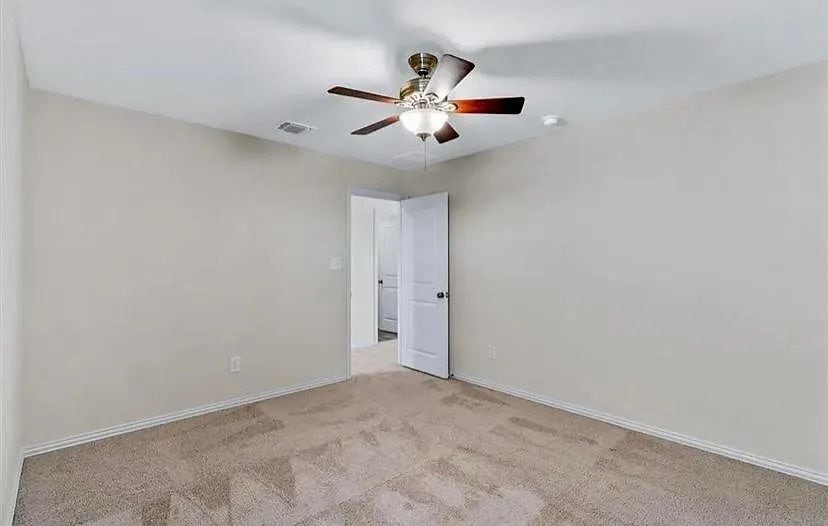 Building Photo - 252 Falling Star Ln