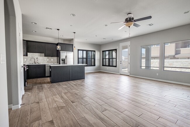 Building Photo - 3135 Red Creek