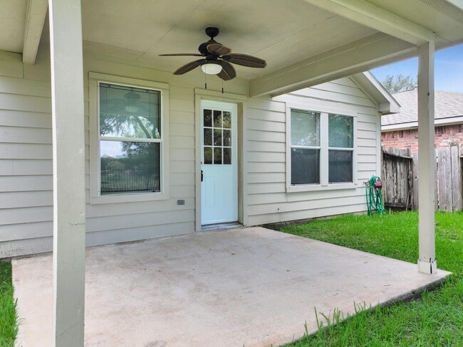 Building Photo - 14626 Gervaise Dr