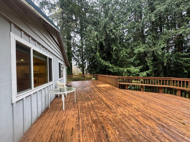 Building Photo - Home Sweet Home! 2 bedroom in Gig Harbor!