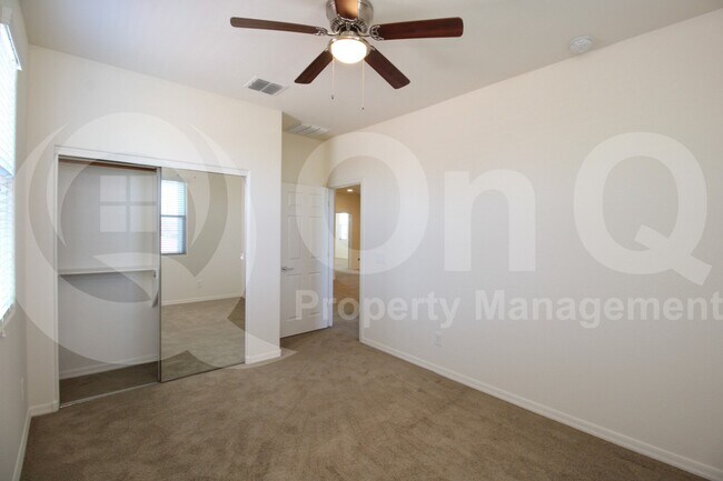 Building Photo - 10169 W Los Gatos Dr