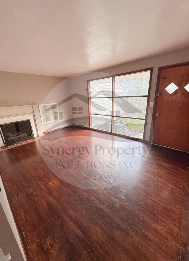 Building Photo - Madison Home with 2 Car Garage