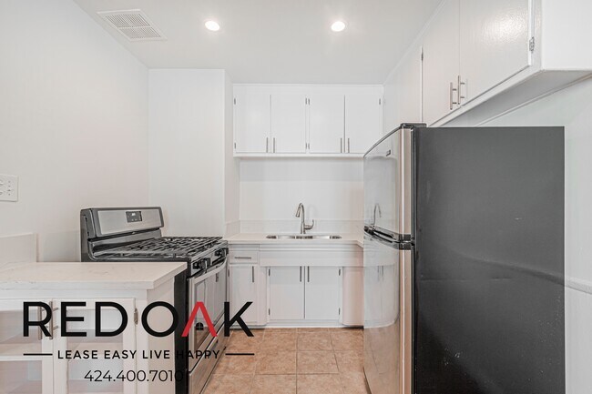 Building Photo - 1276 Ridgeley Dr