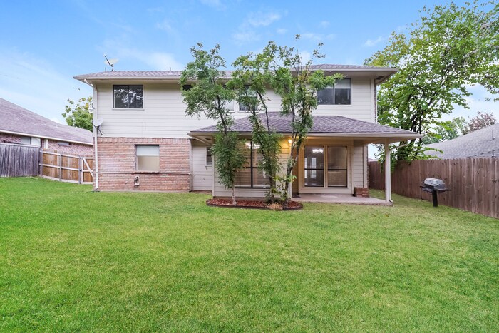 Building Photo - 524 E Lanett Dr
