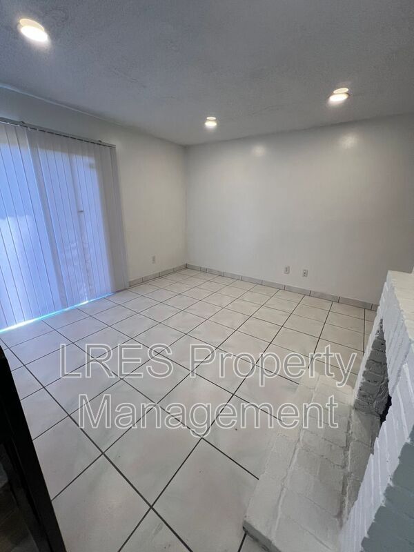 Building Photo - 5151 Picadilly Circus Ct