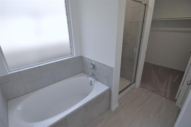 Building Photo - 1537 Chapel Rnch Rd