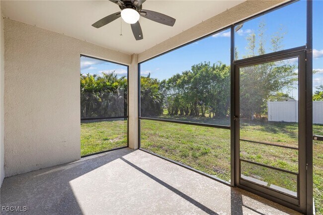 Building Photo - 1322 SW 22nd Ave