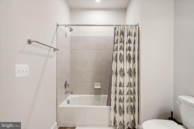 Building Photo - 104 St Ives Pl