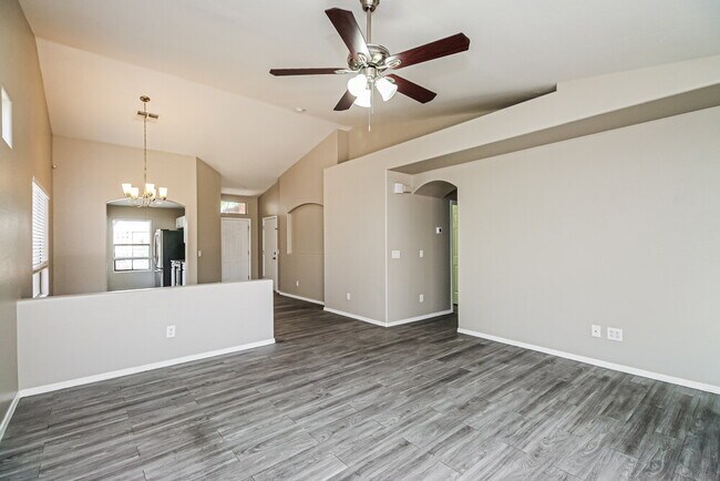 Building Photo - 2725 E Carol Ave