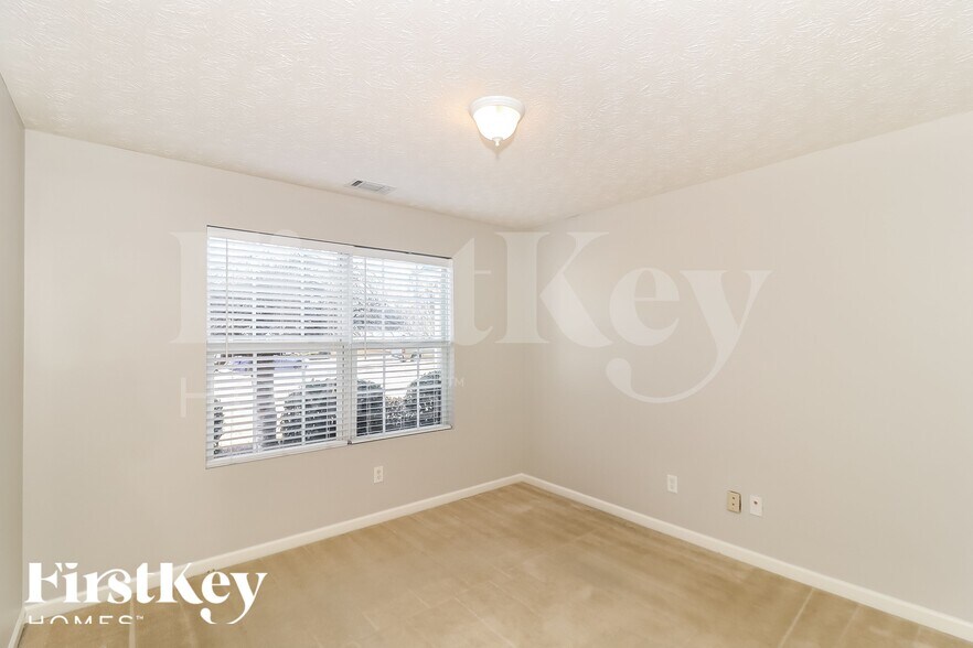 Building Photo - 1099 Harbins Pass Dr