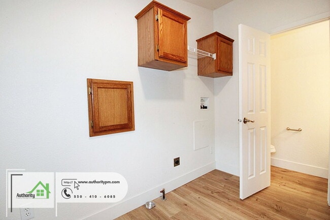 Building Photo - 22190 Vallotton Ln