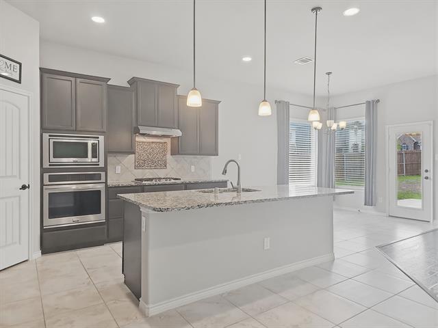 Building Photo - 3401 Rosewood Ln