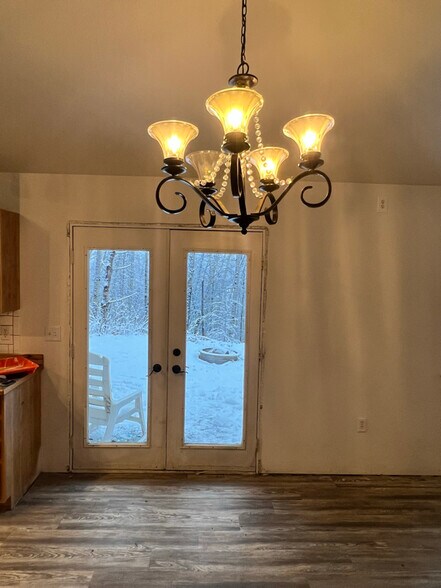 Building Photo - 264 Hawk Rd