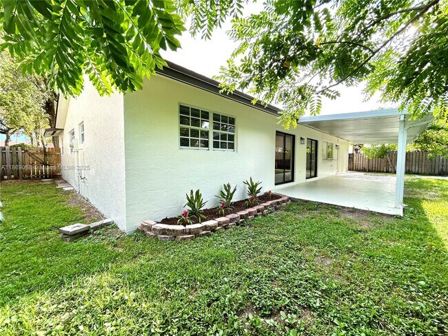 Building Photo - 13971 SW 112th St