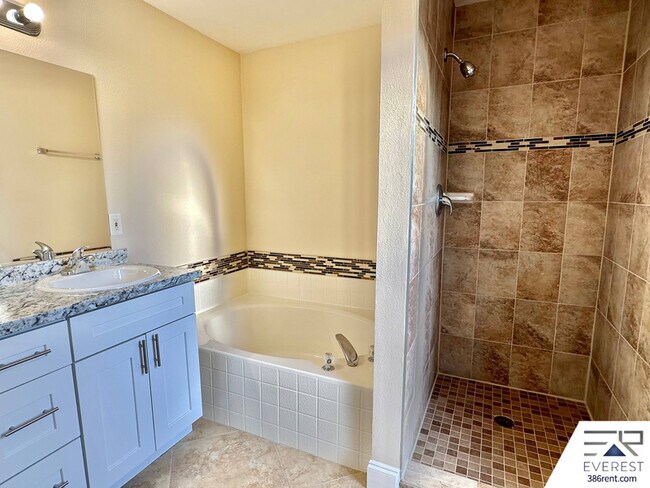 Building Photo - 9 Prince Kaarel Ln