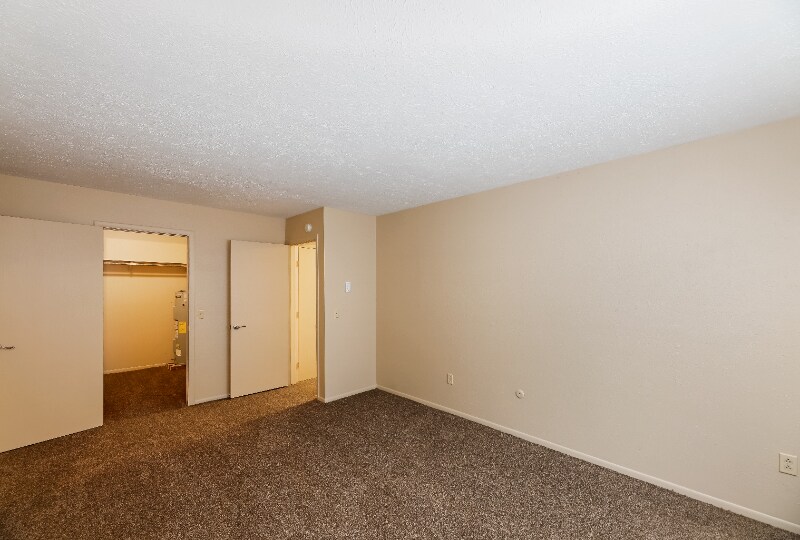 Building Photo - 4668 Talmadge Rd