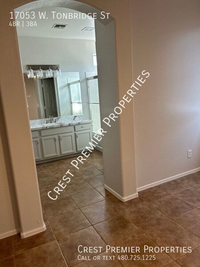 Building Photo - 17053 W Tonbridge St