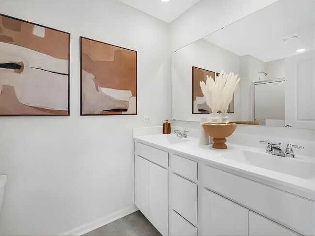 Building Photo - 367 Bridgeview Ct