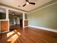 Building Photo - 2627 Laharpe St