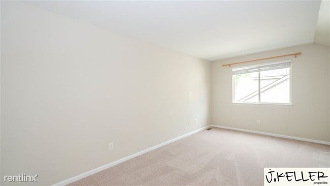 Building Photo - 3477 Ashburnam Rd