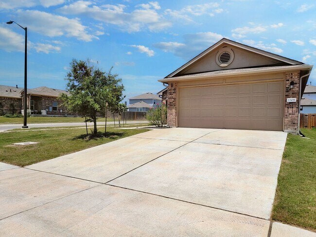 Building Photo - 1308 Fairhaven Gtwy
