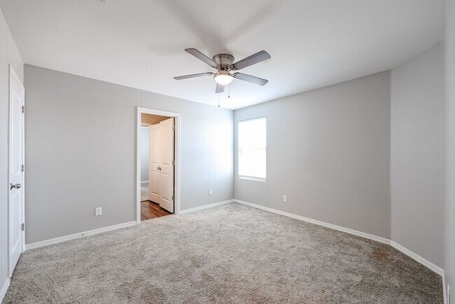Building Photo - Home in Litchfield Park at Canyon Views! 5...