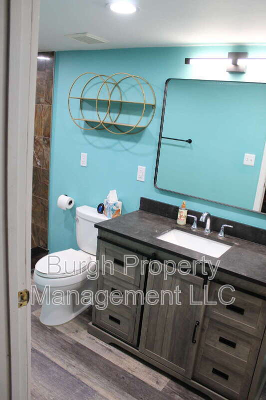 Building Photo - 5114 Lotus Wy